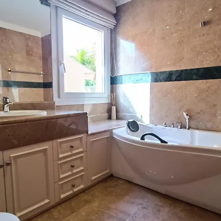 Lovely Duplex Penthouse With Spectacular Sea View Apartment *