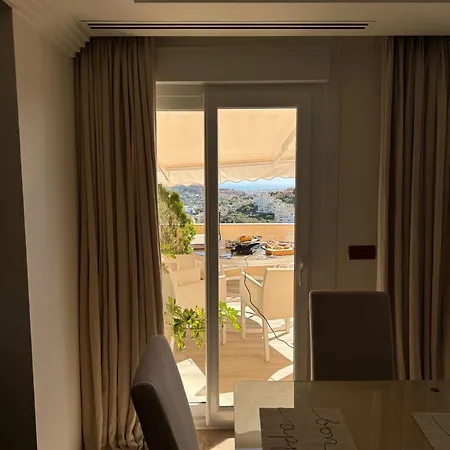 Apartment Lovely Duplex Penthouse With Spectacular Sea View Marbella